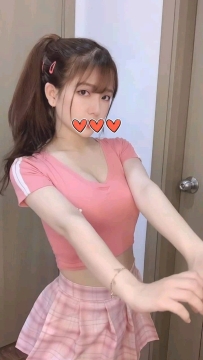 【24K純嫩妹】天然完美水滴D罩杯，粉嫩精緻、手感綿軟超誘人