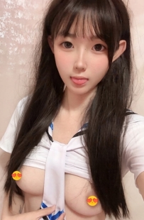 156/D/45 逆天童顏巨乳！19歲嬌小身段包裹傲人D杯，真人實照
