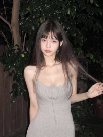 清純外表是騙人的！拉拉 22 歲：體力驚人、實則火熱無比的反差誘惑