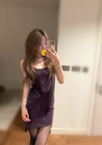 舒舒（23歲/162/C奶）迷人登場：性感花店妹的專屬溫柔