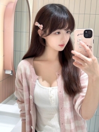 不僅是可愛！21 歲朵拉熱情主動，解鎖各種臉紅心跳的姿勢