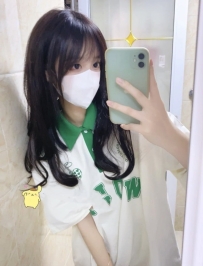 甜美可愛天花板！19歲嬌小嫩妹「可樂」：剛出來最粉嫩、聲音好聽到耳朵懷孕