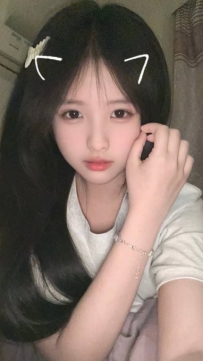19歲極品學生妹：無刺青、無煙味、超粉嫩！