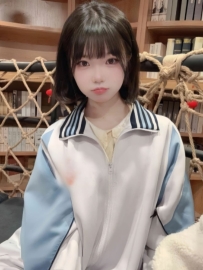 萌度爆表！157/44極品合法蘿莉身軀，初次兼職的羞澀與青澀