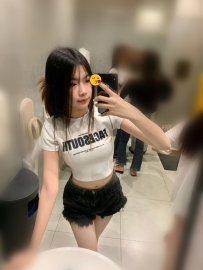 挑戰定力極限！19歲白嫩多汁小野貓，一踫就叫的強烈回饋