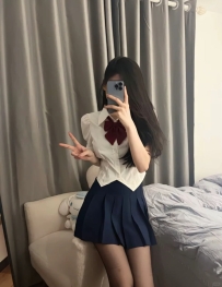 【21歲/163/C+】高檔漂亮舉牌妹，初兼骨感大長腿！