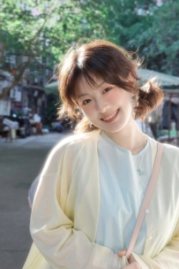 【雙馬尾控必看】21歲運動風少女曼妮｜白嫩清純，隱藏下的渾圓曲線