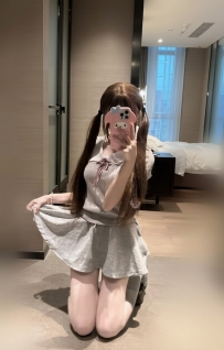 軟萌系天菜｜初成年少女的青澀魅力，一手掌握的極致寵溺